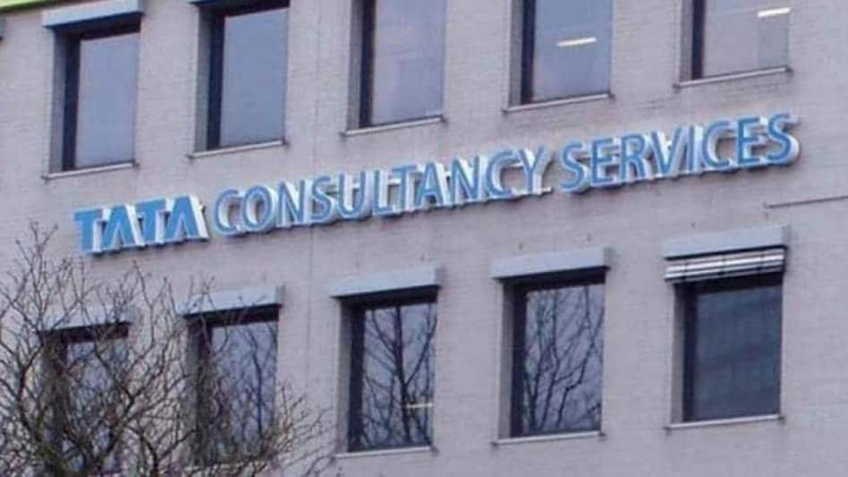TCS, Infosys offer 80% jobs to Madhya Pradesh residents at Indore SEZs TCS, Infosys offer 80% jobs to Madhya Pradesh residents at Indore SEZs